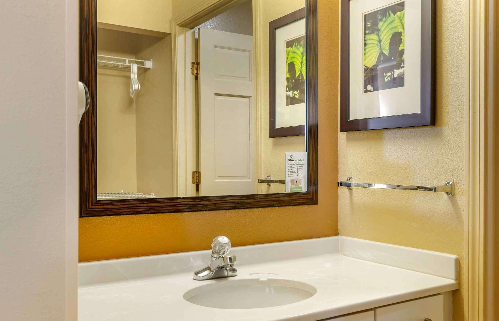 Extended Stay America Suites - Boston - Westborough - Computer Dr Экстерьер фото