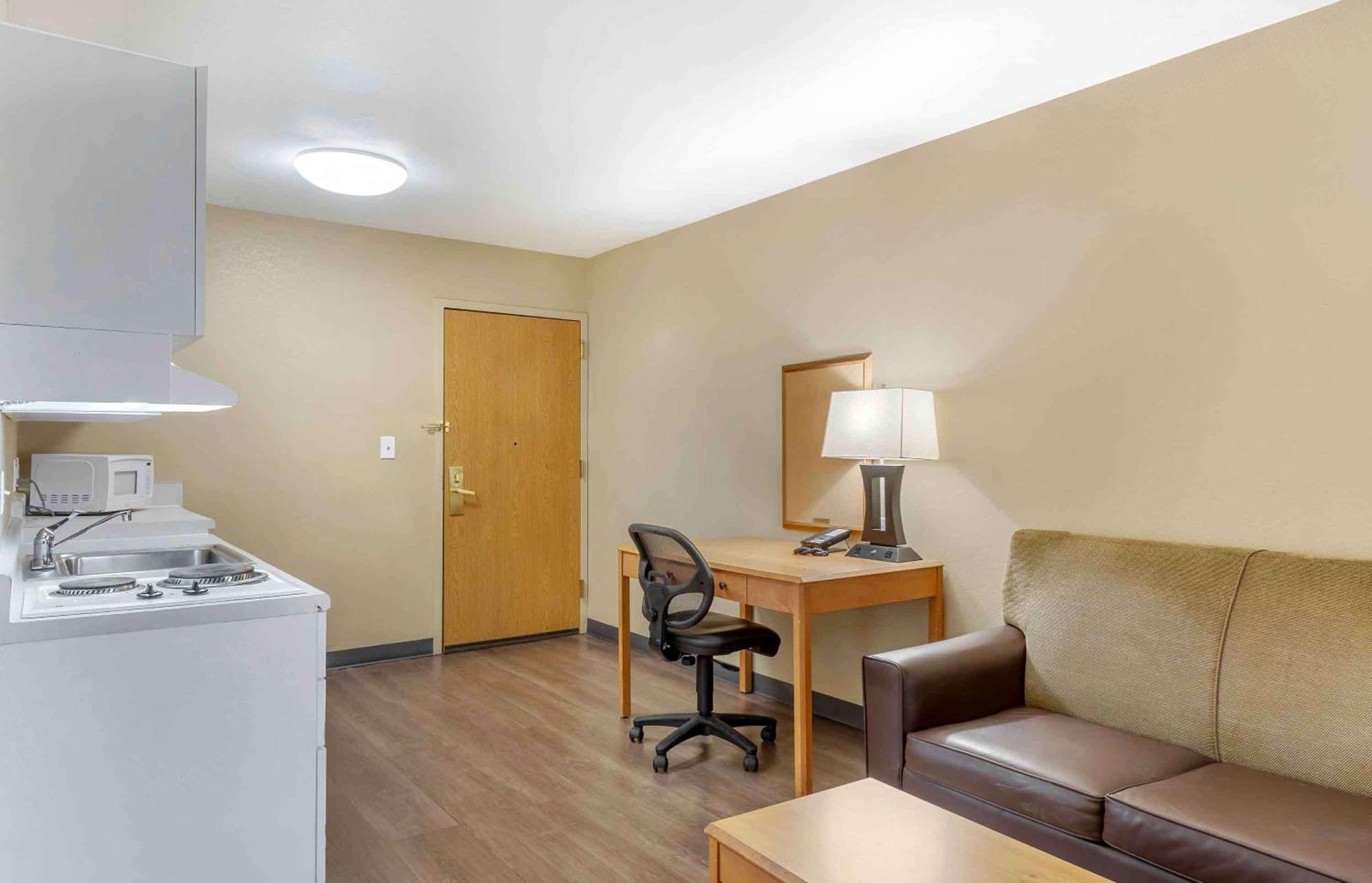 Extended Stay America Suites - Boston - Westborough - Computer Dr Экстерьер фото